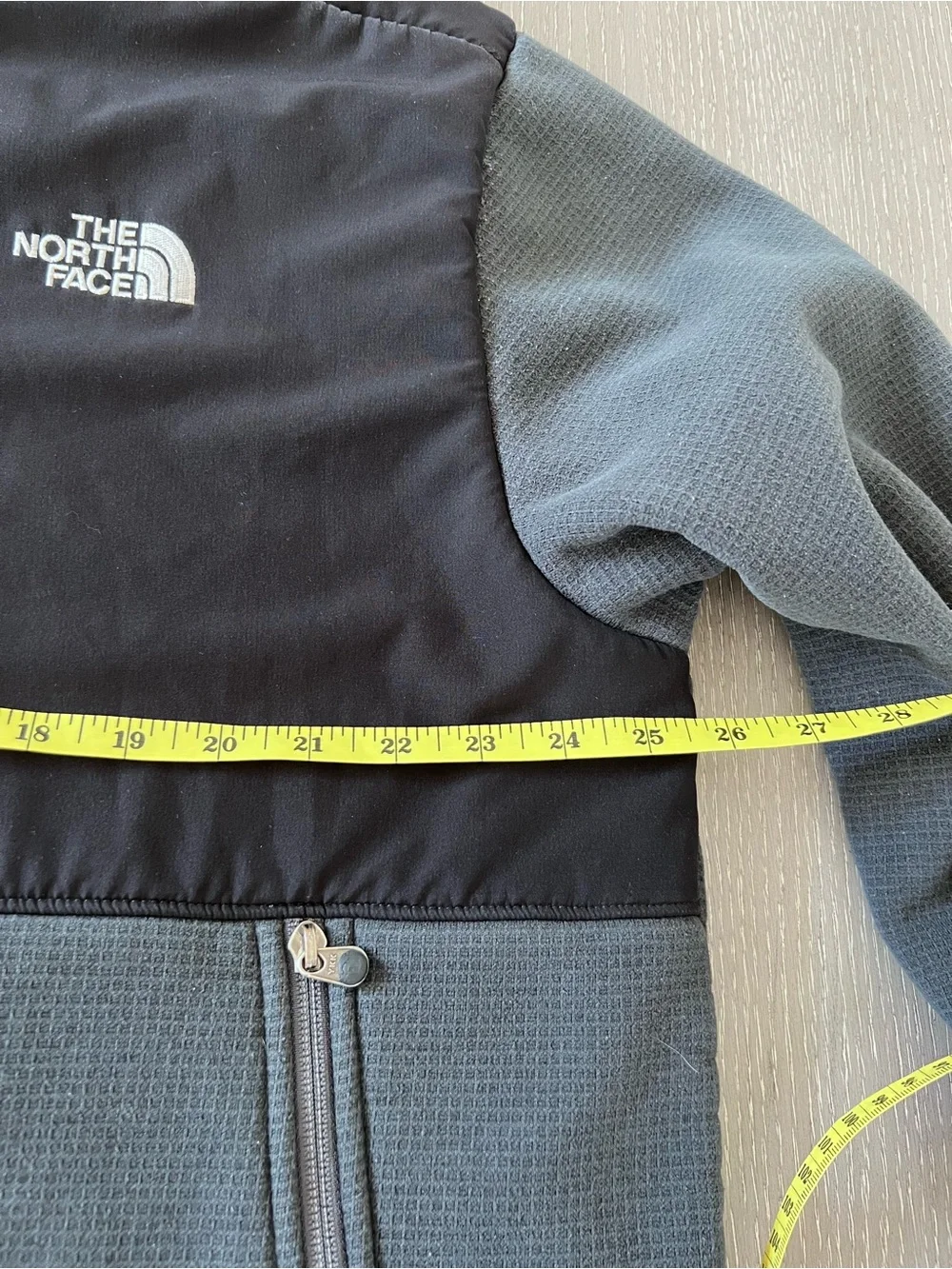 The North Face Men's Black and Gray Softshell Fleece Vintage Jacket XL-T